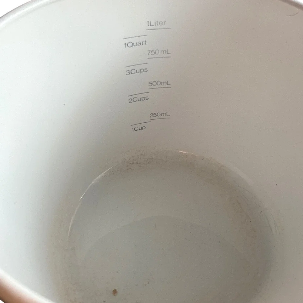 Corning Ware M-68-B White 1 Quart Measuring Pitcher Saucepan Range OvenMicrowave
